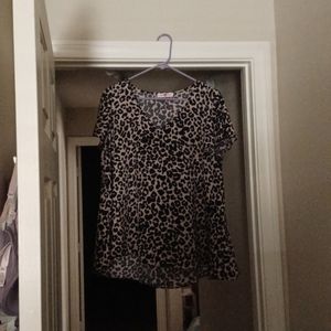 Leopard top